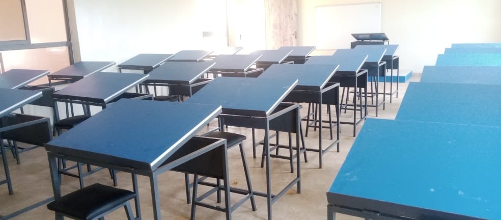 Adjustable drawing tables